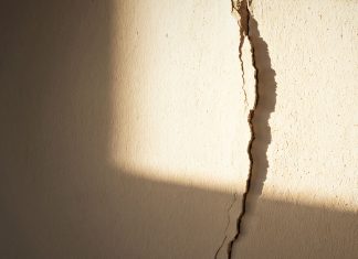Почему в коридор затмений сыпется именно то, что и так болело